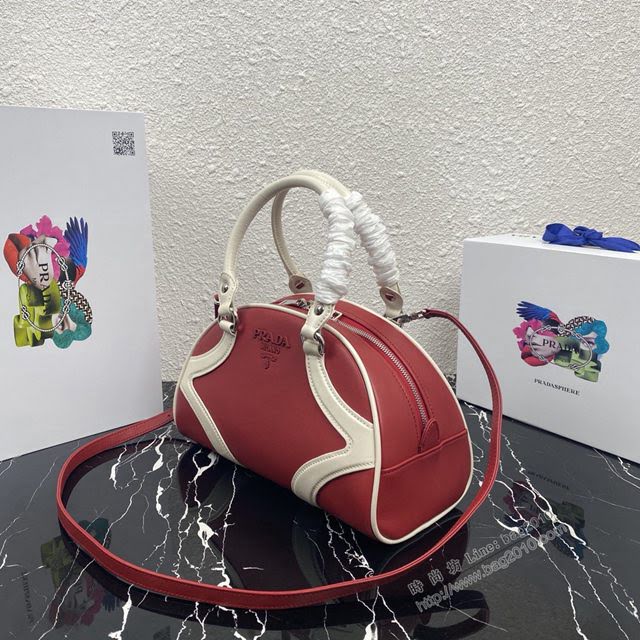 prada女包 普拉達2020年專櫃最新款 小牛皮女士手提包 1BB070 走秀款 prada大號單肩女包  pyd2194